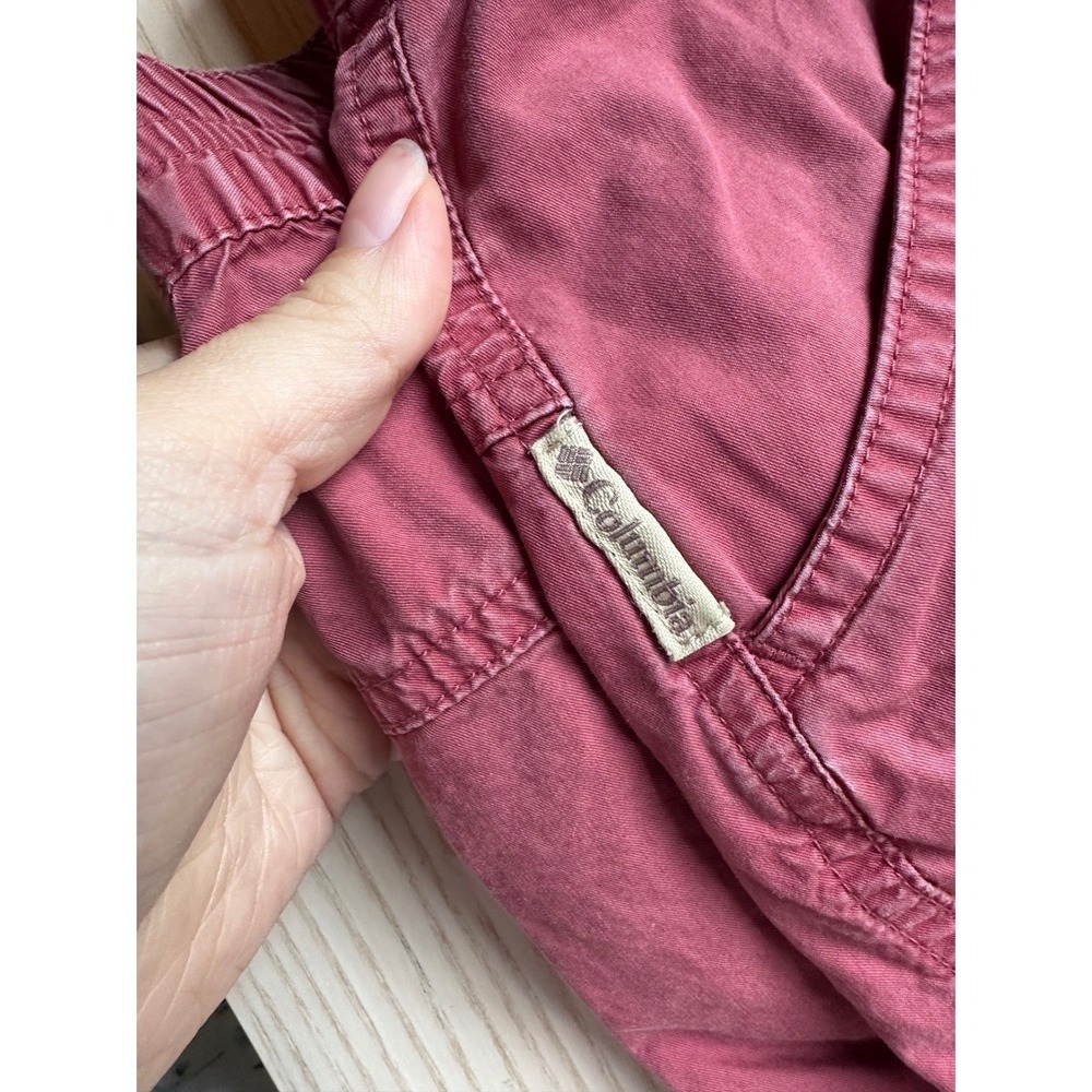 Columbia Womens Cargo Shorts Pink Red Cotton Hiking Outdoor Size Medium gorpcore - Picture 3 of 7